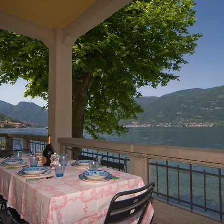 Sleeps 8 Lezzeno