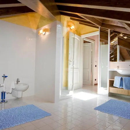 Sleeps 8